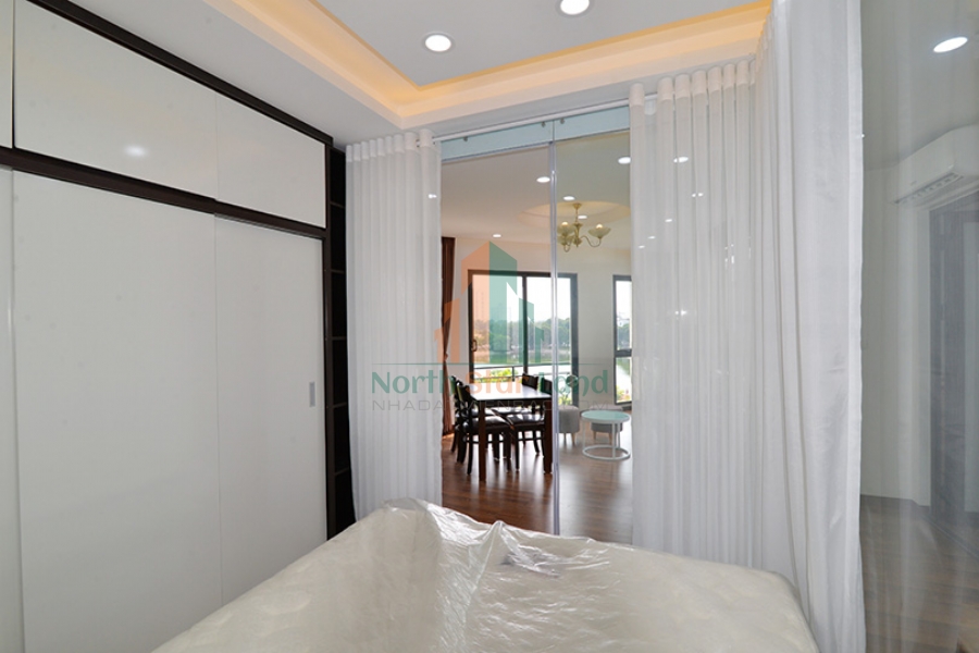 Căn hộ dịch vụ mới, có view Hồ cho thuê gần Công viên Thống Nhất 2