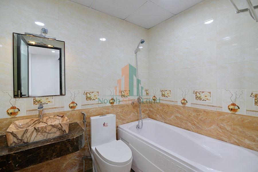 Căn hộ dịch vụ mới, có view Hồ cho thuê gần Công viên Thống Nhất 7