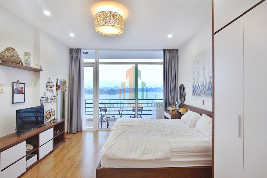 Lạc Vào Không Gian Châu Âu Với Căn Hộ Cho Thuê 2 PN View Hồ Tây Tuyệt Đẹp 1