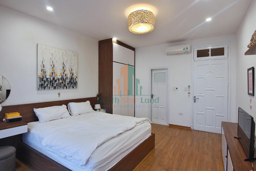 Lạc Vào Không Gian Châu Âu Với Căn Hộ Cho Thuê 2 PN View Hồ Tây Tuyệt Đẹp 4