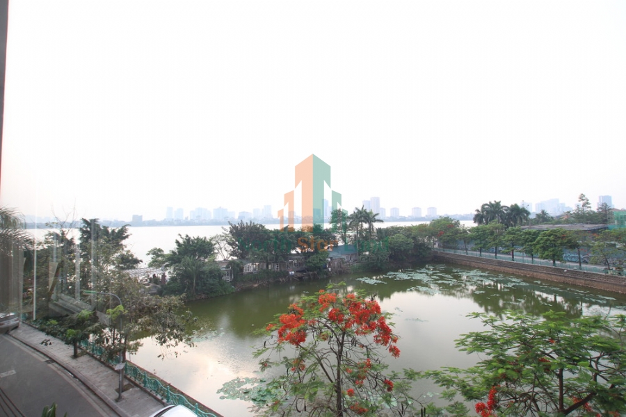 Căn hộ dịch vụ 02 phòng ngủ cho thuê trên đường Tô Ngọc Vân view Hồ quá đẹp 9