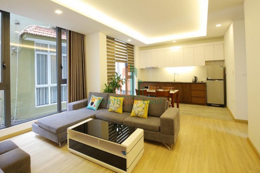 Cho Thuê căn hộ 2 PN thoáng sáng khu vực Quảng Khánh, Tây Hồ, 2 phút tới Hồ Tây 1