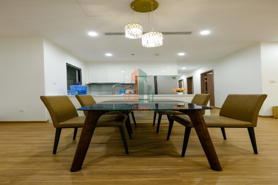 Chính chủ cho thuê căn hộ sang xịn Vinhomes Gardenia, 2 phòng ngủ, có ban công, full đồ, view thành phố, khu vực quận Nam Từ Liêm. 7