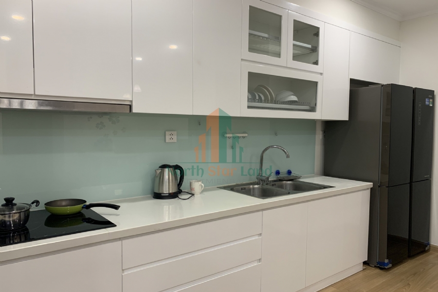 Cho thuê căn hộ cao cấp Vinhomes Gardenia, 2 phòng ngủ, có ban công, tầng cao, full đồ, khu vực quận Nam Từ Liêm. 3