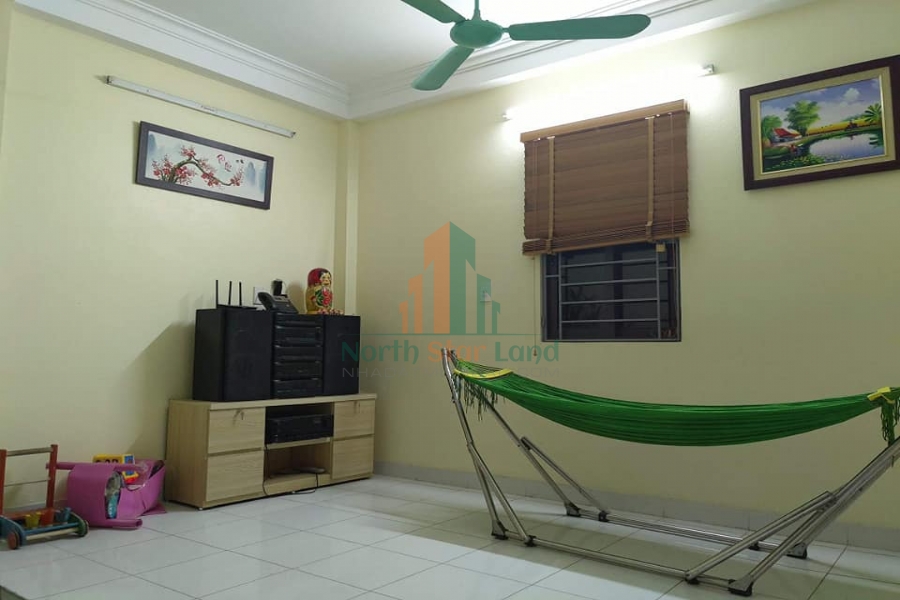 Bán nhà 4 tầng x 40m2 hướng Đông Nam, gần AEON MAIL Long Biên, Sổ đỏ chính chủ 15