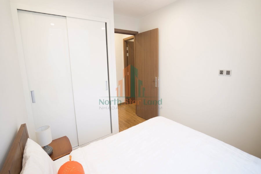 Cho thuê căn hộ cao cấp Vinhomes Metropolis, 2 phòng ngủ, view hồ và thành phố, tại quận Ba Đình. 17