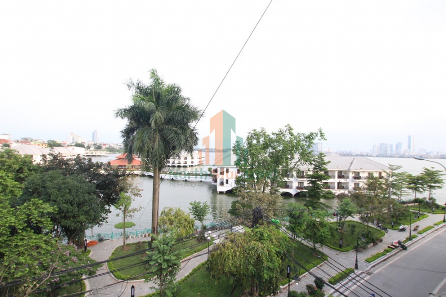 Chính chủ cho thuê căn hộ dịch vụ phố Từ Hoa, đầy đủ đồ đạc, thuận tiện giao thông 7