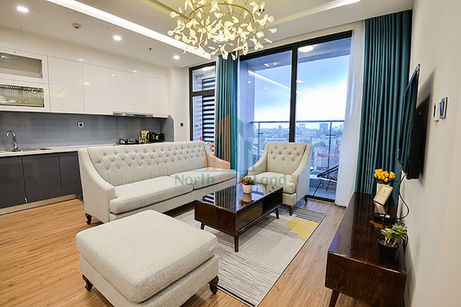 Cho thuê căn hộ cao cấp Vinhomes Metropolis, 3 phòng ngủ, view thành phố khu vực quận Ba Đình 6