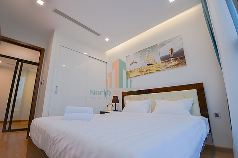 Cho thuê căn hộ cao cấp Vinhomes Metropolis, 3 phòng ngủ, view thành phố khu vực quận Ba Đình 8