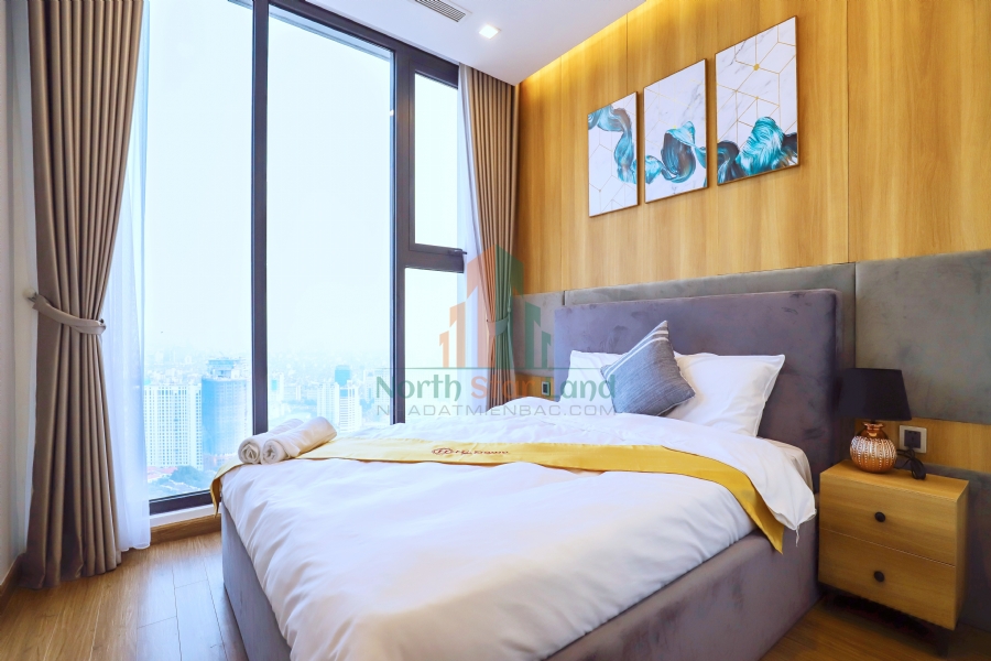 Căn hộ cao cấp Vinhomes Metropolis, 4 phòng ngủ, tầng cao, có ban công, full nội thất cho thuê khu vực quận Ba Đình. 2