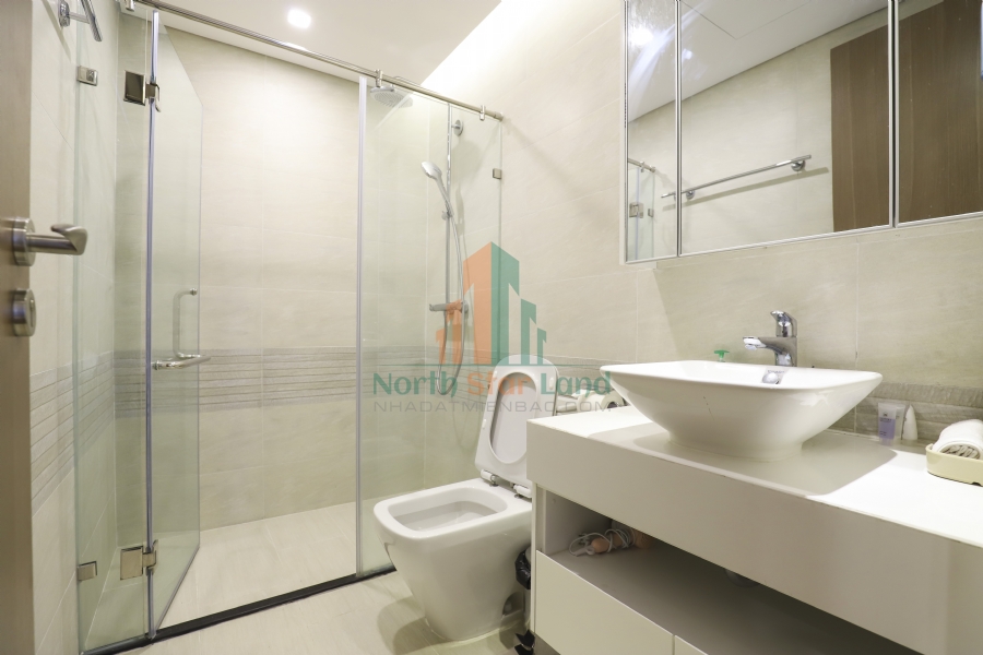 Căn hộ cao cấp Vinhomes Metropolis, 4 phòng ngủ, tầng cao, có ban công, full nội thất cho thuê khu vực quận Ba Đình. 4