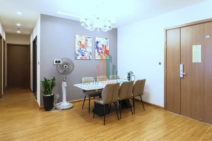 Căn hộ cao cấp Vinhomes Metropolis, 4 phòng ngủ, tầng cao, có ban công, full nội thất cho thuê khu vực quận Ba Đình. 4