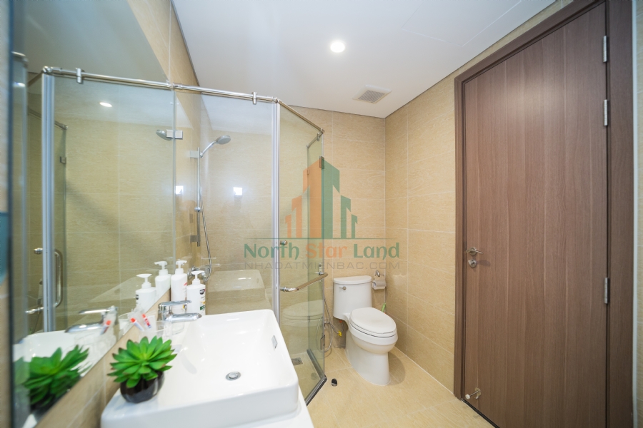 Cho thuê căn hộ cao cấp Vinhomes Skylake, 3 phòng ngủ, tầng cao, view khu dân cư, tại quận Từ Liêm. 2