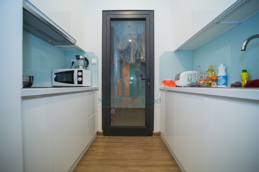 Cho thuê căn hộ cao cấp Vinhomes Skylake, 3 phòng ngủ, tầng cao, view khu dân cư, tại quận Từ Liêm. 1
