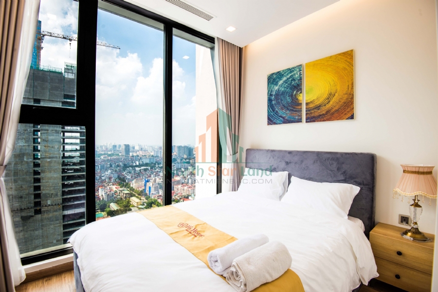 Căn hộ cao cấp Vinhomes Metropolis, 4 phòng ngủ, tầng cao, có ban công, full nội thất cho thuê khu vực quận Ba Đình. 1