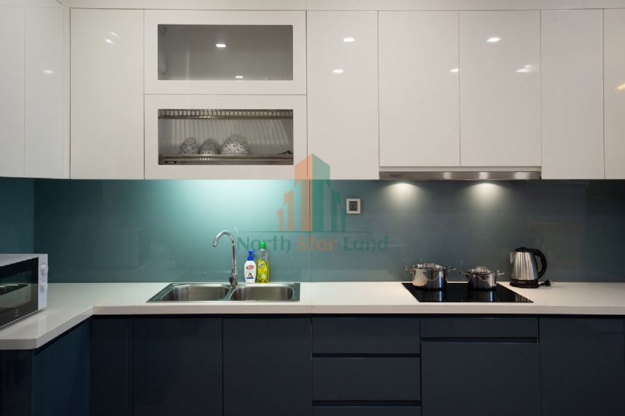 Cho thuê căn hộ cao cấp Vinhomes Skylake, 2 phòng ngủ, có ban công, view thành phố, tại quận Từ Liêm với mức giá ưu đãi. 12