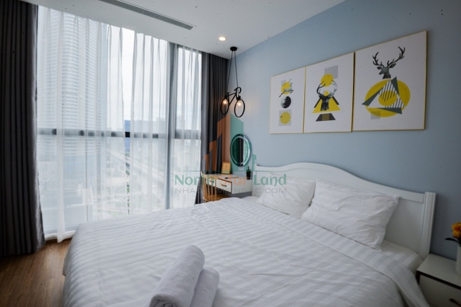 Cho thuê căn hộ sang chảnh bậc nhất Vinhomes Metropolis dành cho người đẳng cấp, 2 phòng ngủ, view thành phố và Khu Dân cư 7
