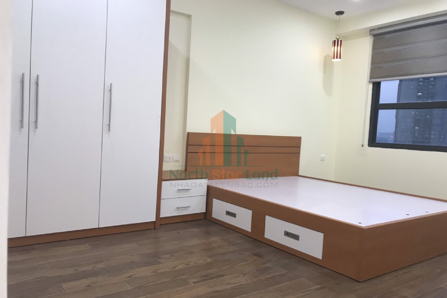 Cho thuê căn hộ sang xịn Vinhomes D’Capitale, 2 phòng ngủ, view thành phố, nội thất cao cấp, khu vực quận Cầu Giấy, dọn vào ở ngay 11
