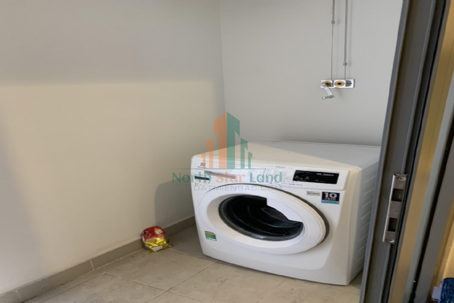 Chính chủ cho thuê căn hộ hạng sang Vinhomes Times City, 2 phòng ngủ, có ban công, nội thất đầy đủ khu vực quận Hai Bà Trưng 2