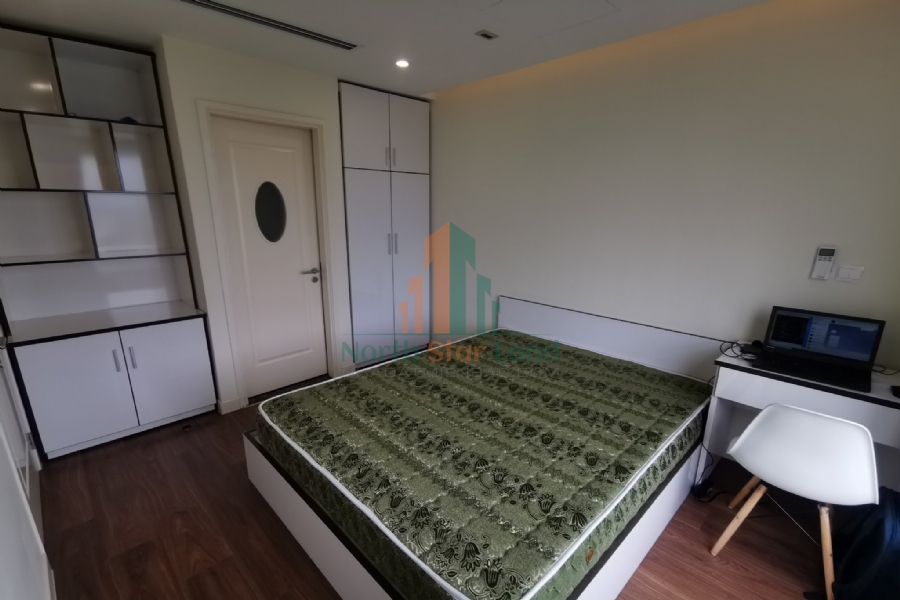 Cho thuê căn hộ cao cấp Golden Palm, 2 phòng ngủ, có ban công, tầng cao, view thành phố và khu dân cư, khu vực quận Thanh Xuân 21