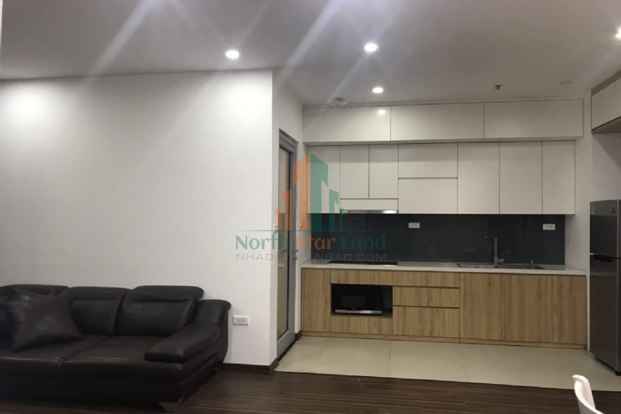 Chính chủ cho thuê căn hộ cao cấp Vinhomes Gardenia, 2 phòng ngủ, có ban công, khu vực trung tâm quận Nam Từ Liêm 1