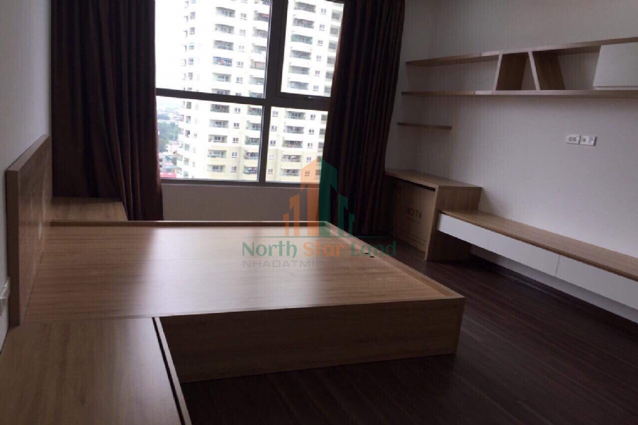 Chính chủ cho thuê căn hộ cao cấp Vinhomes Gardenia, 2 phòng ngủ, có ban công, khu vực trung tâm quận Nam Từ Liêm 9