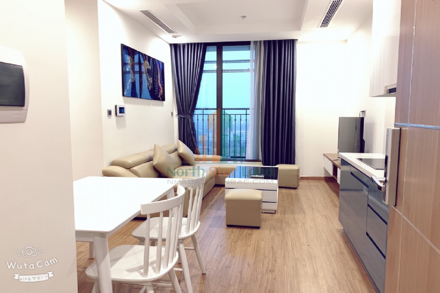 Chính chủ cho thuê căn hộ sang xịn Vinhomes Green Bay, 2 phòng ngủ, có ban công, đầy đủ nội thất, khu vực quận Từ Liêm. 7