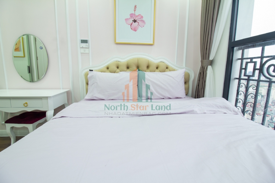 Ấn tượng với căn hộ hạng sang CT8 Emerald, 3 phòng ngủ, nội thất đầy đủ, có ban công, view thành phố, khu vực quận Nam Từ Liêm. 3