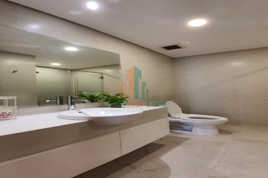 Ấn tượng với căn hộ cao cấp Vinhomes Skylake, 2 phòng ngủ, có ban công, full nội thất, view thành phố, khu vực quận Nam Từ Liêm 2