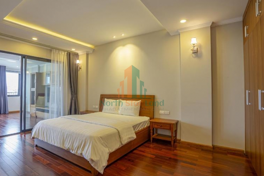 Thỏa thích ngắm Hồ Tây từ ban công căn hộ dịch vụ cho thuê Làng Yên Phụ 15