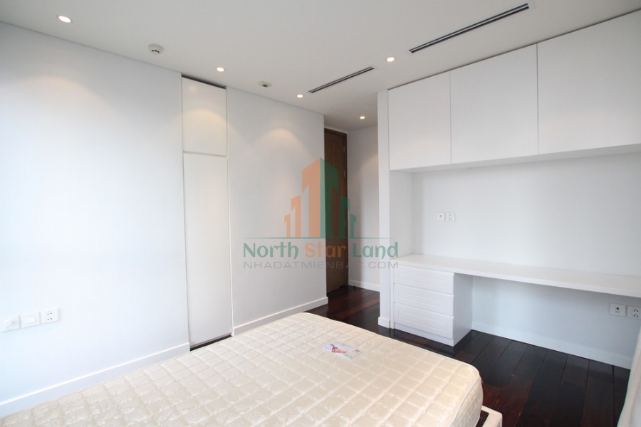 Nhanh tay thuê ngay căn hộ dịch vụ 3 phòng ngủ nội thất sang trọng ngay cạnh Hồ Tây 28