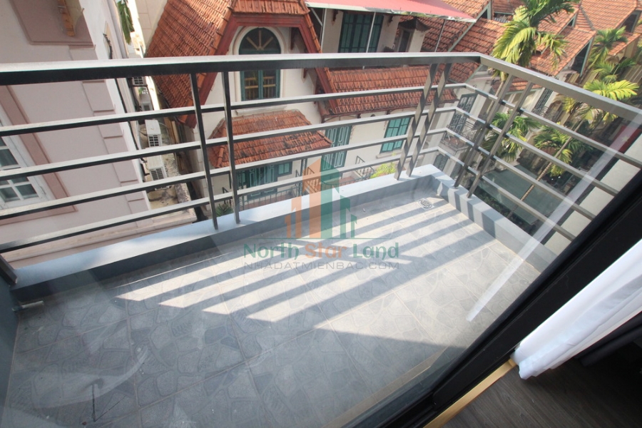 Cho thuê căn hộ dịch vụ phố Tô Ngọc Vân sát Hồ Tây giá cạnh tranh 7