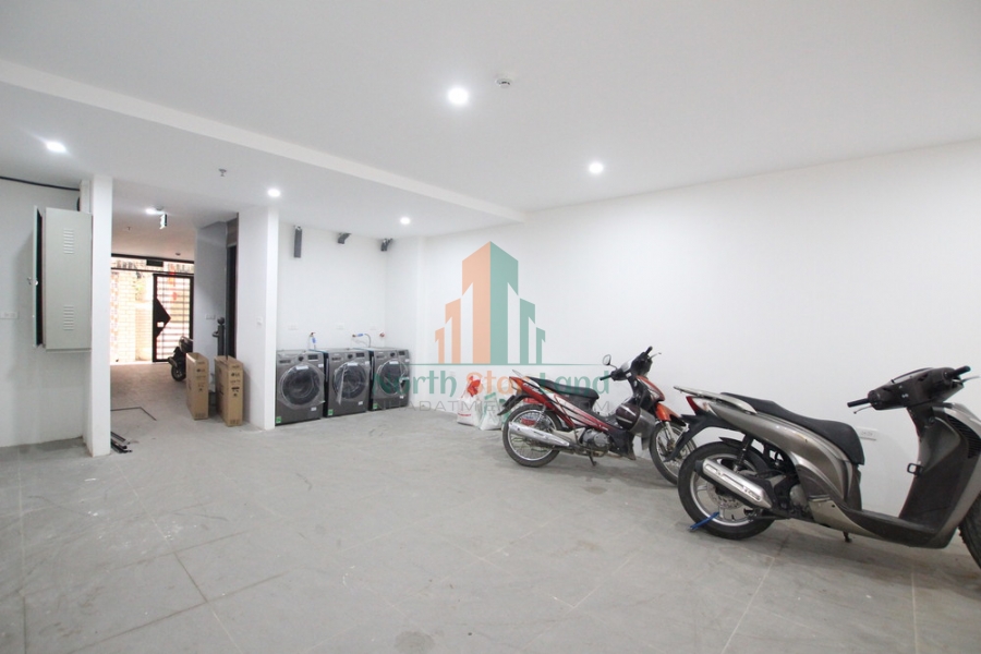 Cho thuê căn hộ dịch vụ phố Tô Ngọc Vân sát Hồ Tây giá cạnh tranh 13