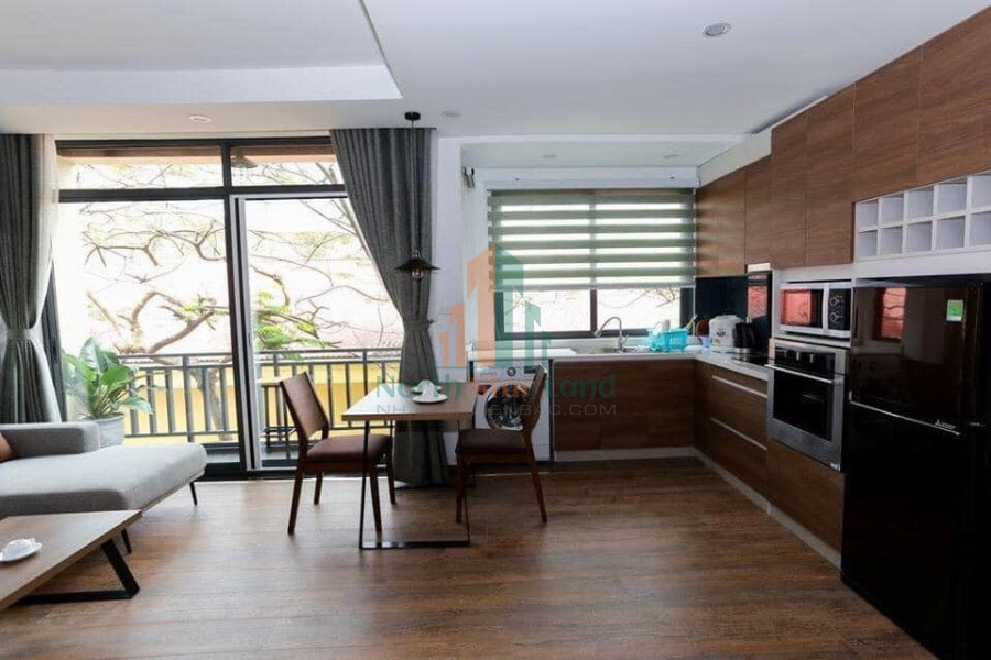 Cho thuê dài hạn và ngắn hạn căn hộ dịch vụ TRÀN NGẬP ÁNH SÁNG TỰ NHIÊN khu vực Tây Hồ 2