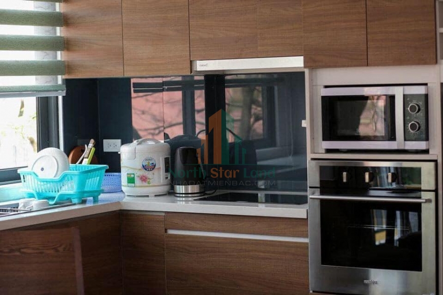 Cho thuê dài hạn và ngắn hạn căn hộ dịch vụ TRÀN NGẬP ÁNH SÁNG TỰ NHIÊN khu vực Tây Hồ 4